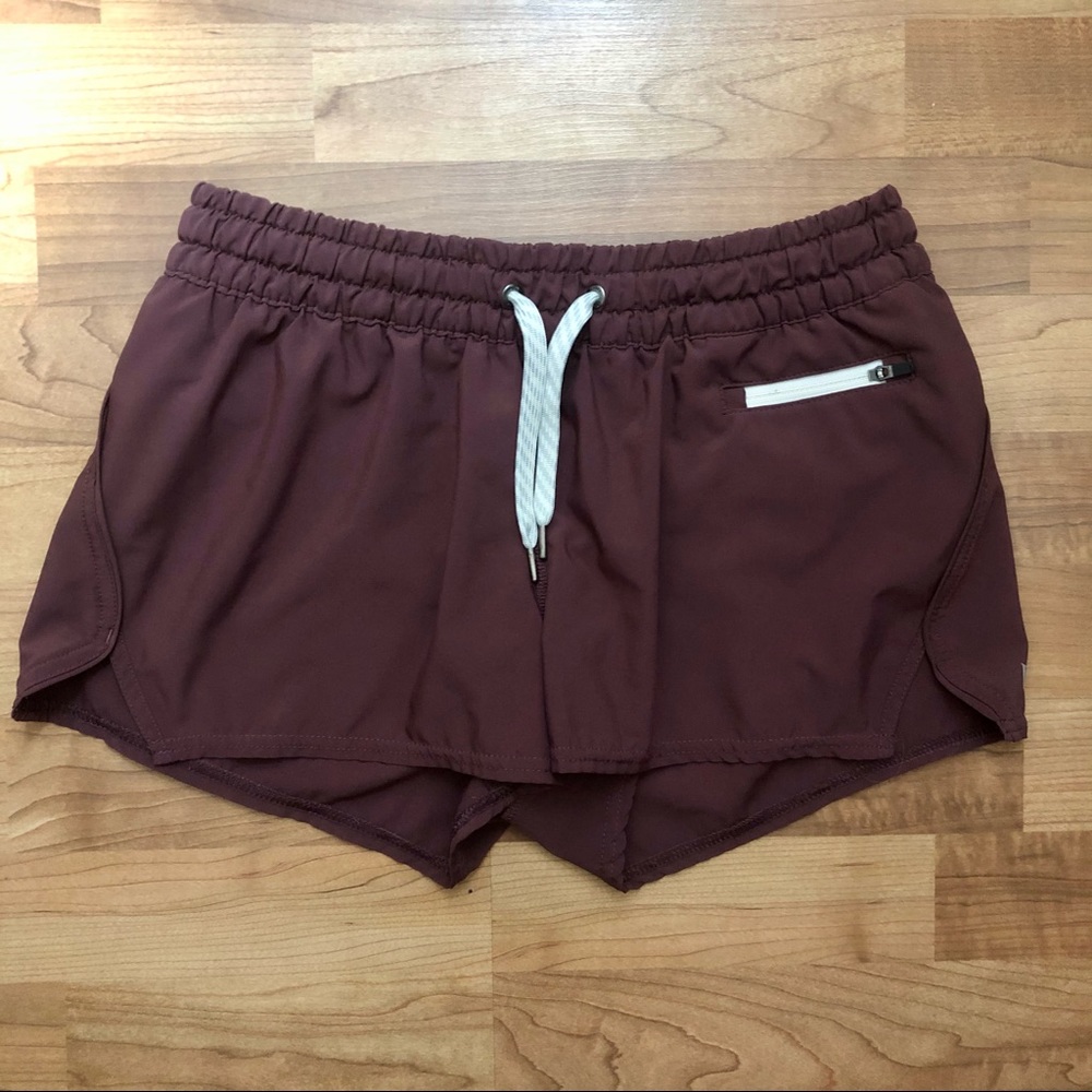 Vuori Clementine Shorts - Maroon